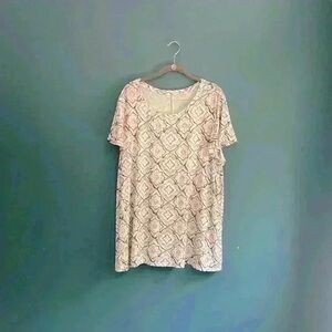 Lane Bryant geometric short sleeve top women’s size 18/20 or‎ 2X